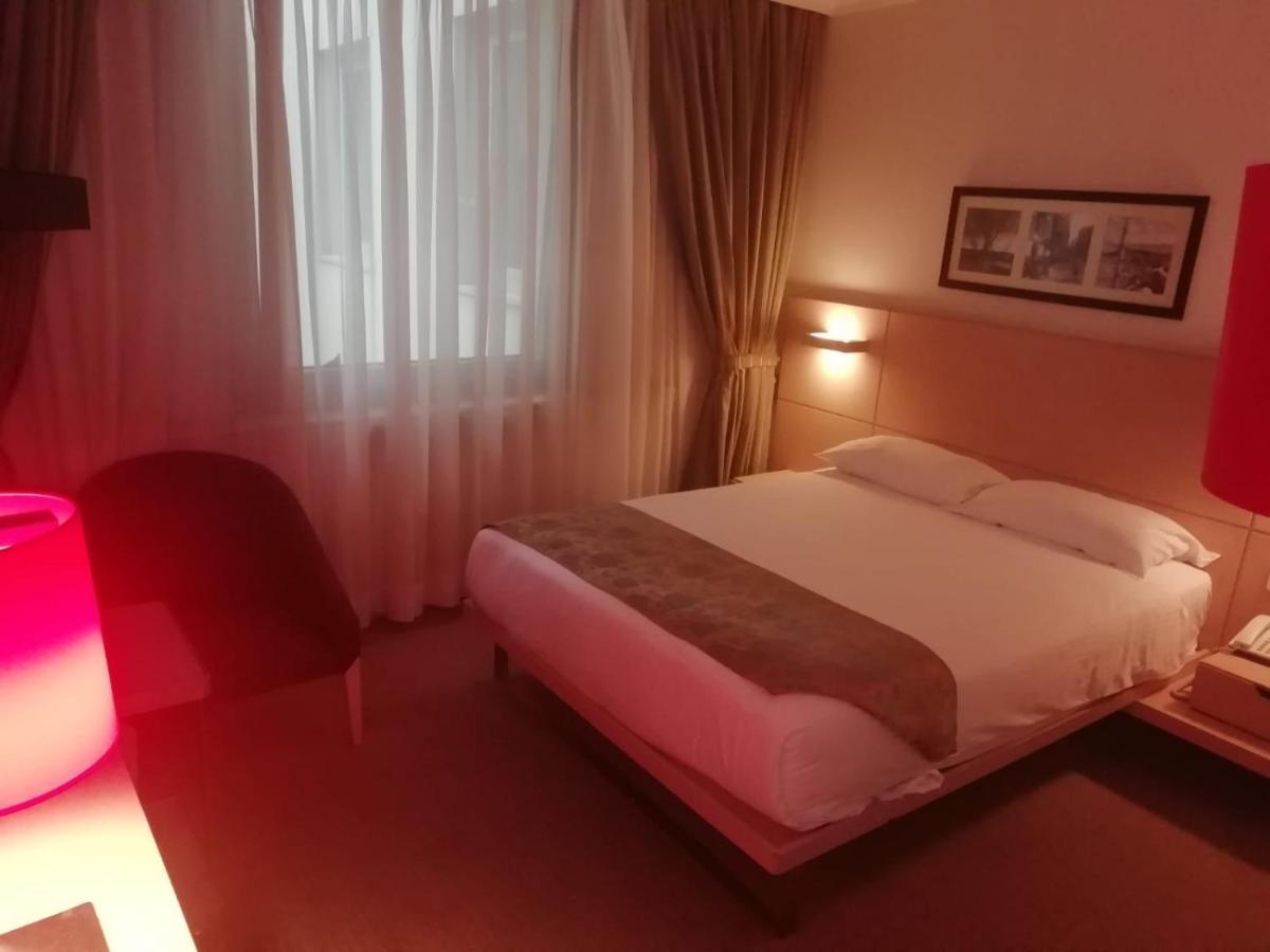 Eresin Hotels Taxim & Premier Istanbul Exterior foto